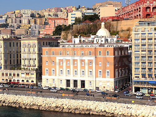 centro congressi esterno 500x375